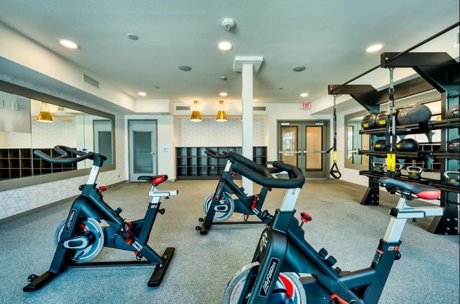 Cozysuites Phx Roro Gym, Pool, Pets, Parking! #9 Феникс Экстерьер фото