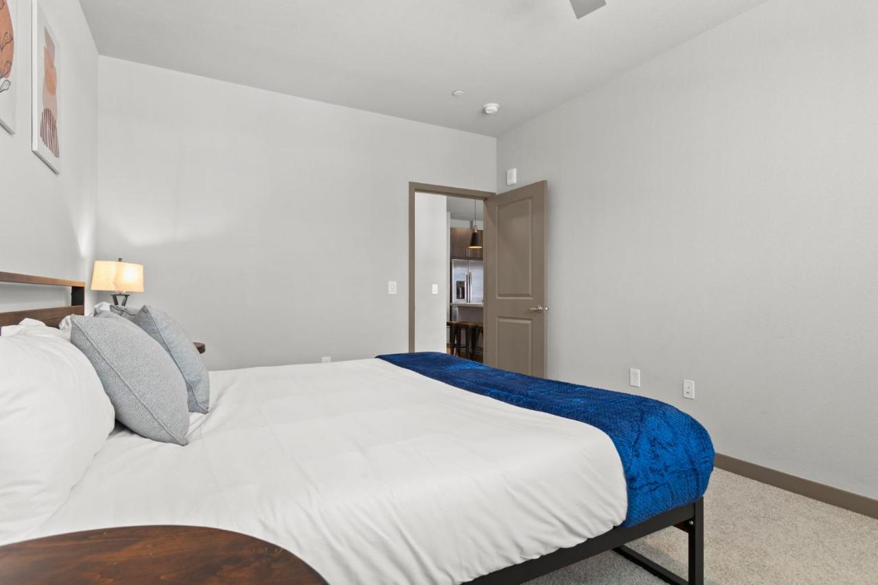 Cozysuites Phx Roro Gym, Pool, Pets, Parking! #9 Феникс Экстерьер фото